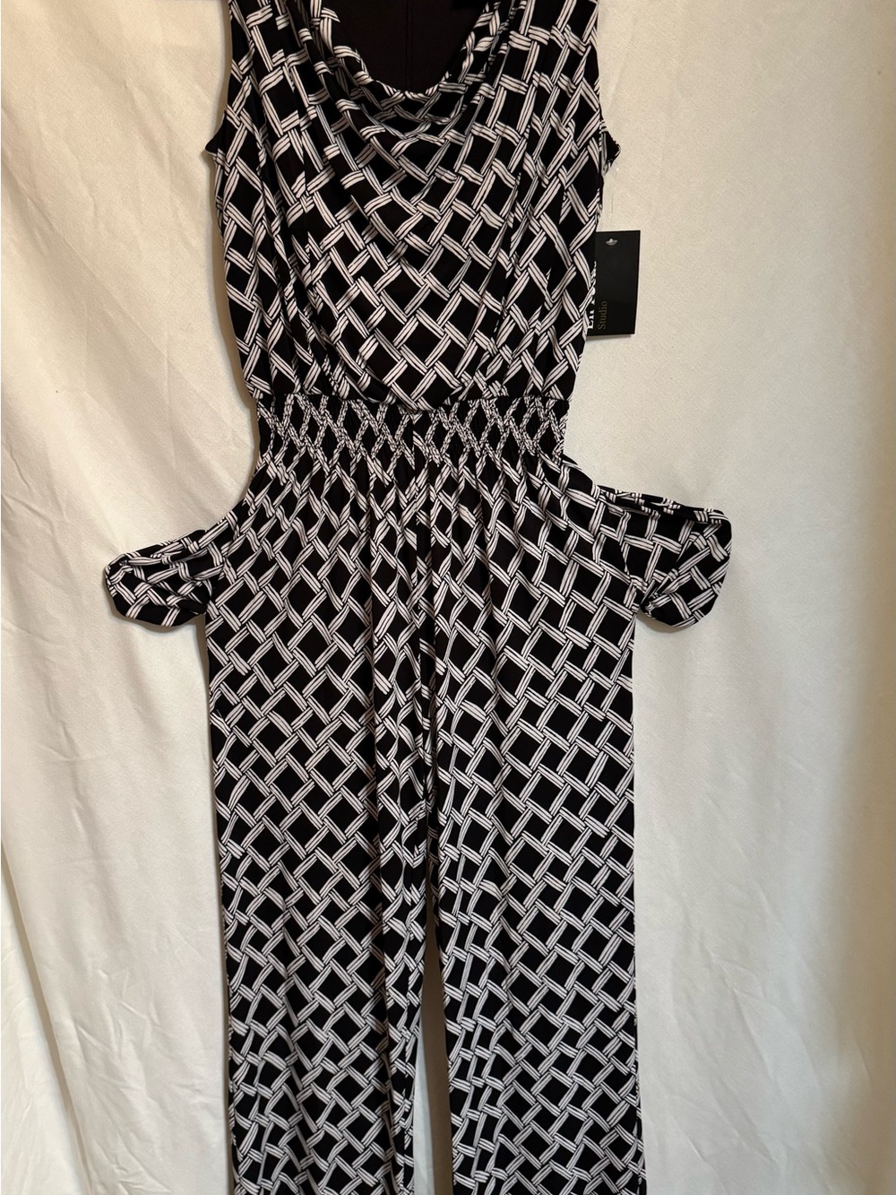 Black & White Geometric Sleeveless Jumpsuit NWT